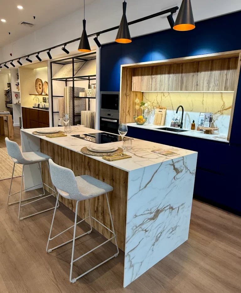 Nueva Apertura de Tienda de Reformas. Aqui tu reforma en el Centro Comercial el Saler. 1 2025 09 26